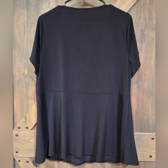 Lane Bryant V Neck Keyhole Blouse Black Size 18/20 - Picture 4 of 5